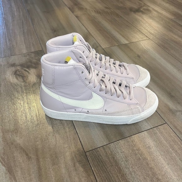 Nike Blazer Mid Premium Sneakers Lilac White Women's US 7.5 EUR 38.5 - Picture 3 of 8